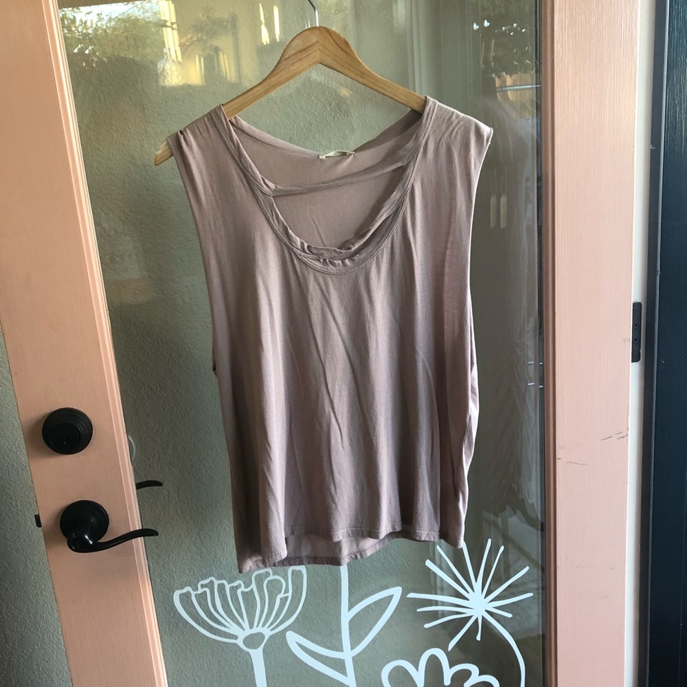 La made dusty rose T